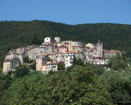 ameglia paese borgo